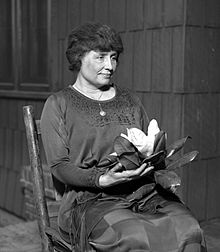 BlogMisc/helen1920.jpg